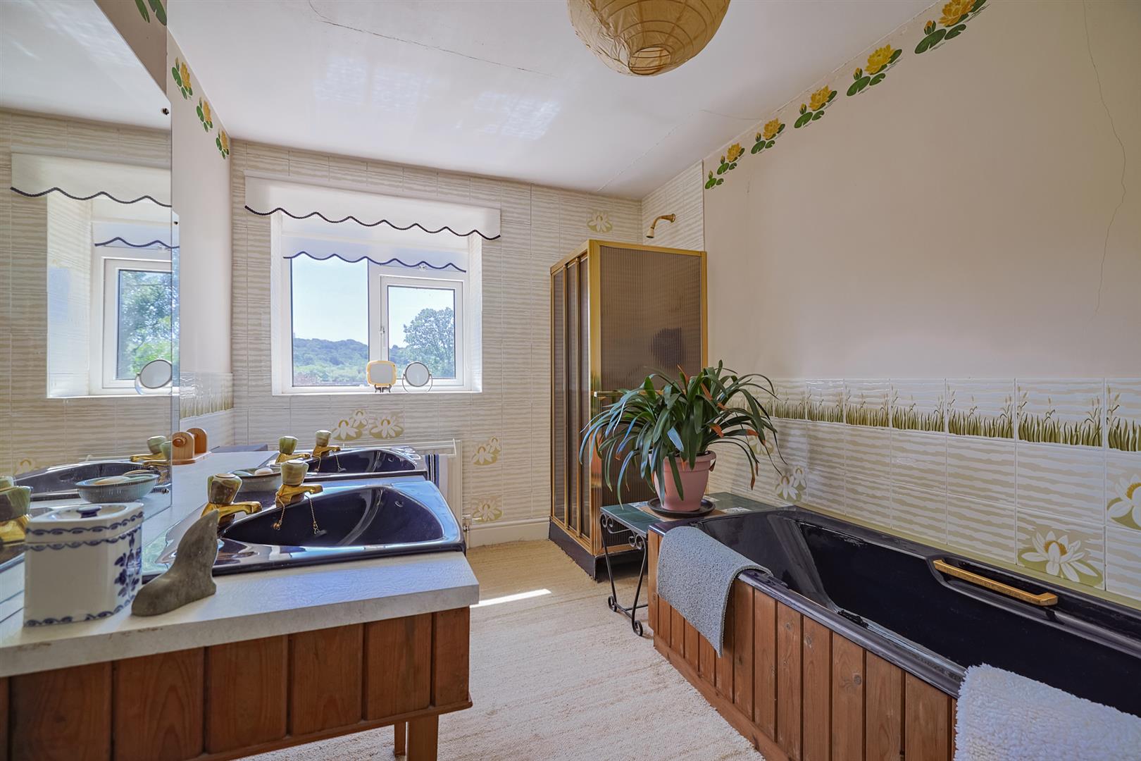 Avondale House, Llys Tawel, Ystradgynlais, Swansea, SA9 1BL